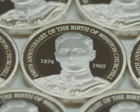 Юбилейни британски монети влизат в обращение от днес