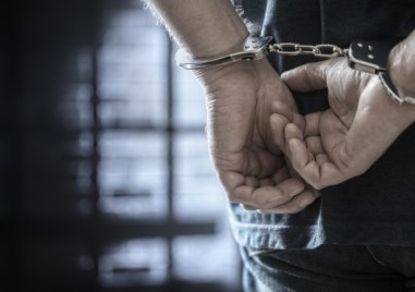 Полицията е задържала 18 годишен младеж с руско и българско гражданство за