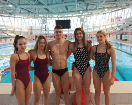 Плувните национали на два лагера в Бургас и Белмекен