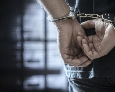 Задържаха 18-годишен за опит за убийство в София