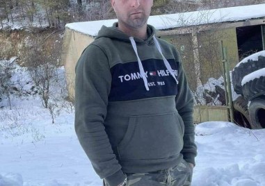 Полицията в Панагюрище установи и задържа Искрен Тухчиев който прояви