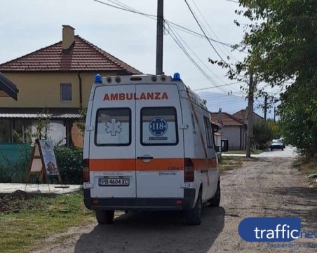 Медици изродиха бебе в линейка в Плевен