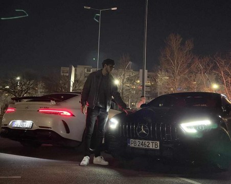 С над 100 км./ч в града: Мощни мерцедеси превърнаха булевард в Пловдив в писта от „Бързи и яростни”