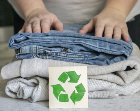 Само 2% от закупения у нас текстил се рециклира