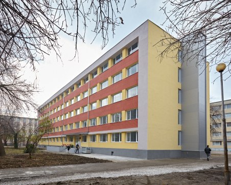 УХТ за студа и лошите условия в част от общежитията: Парите от наем не достигат за поддръжка