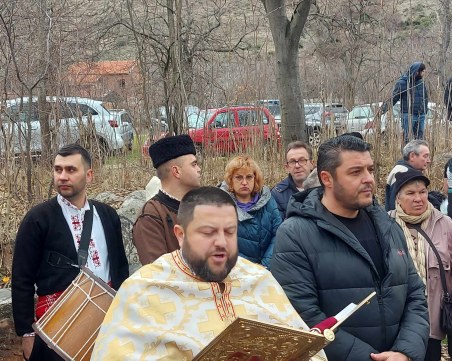 В община „Родопи” спазиха традициите на Йордановден, над 1200 празнуват имен ден