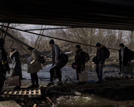 Евакуираха жители на руски град заради въздушни нападения