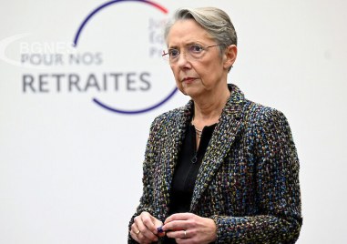 Министър председателят на Франция Елизабет Борн е подала оставка От Елисейския