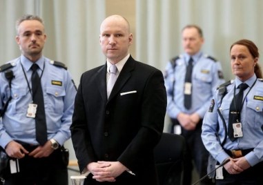 Масовият убиец Андреш Брайвик който уби 77 души в Норвегия