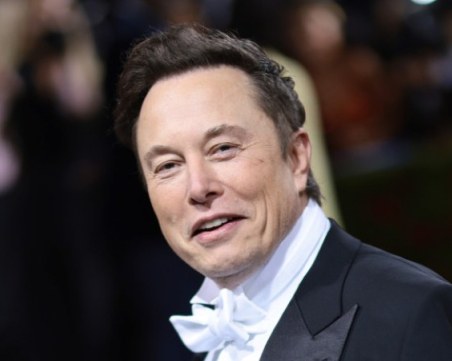 „Уолстрийт джърнъл”: Илон Мъск употребява наркотици