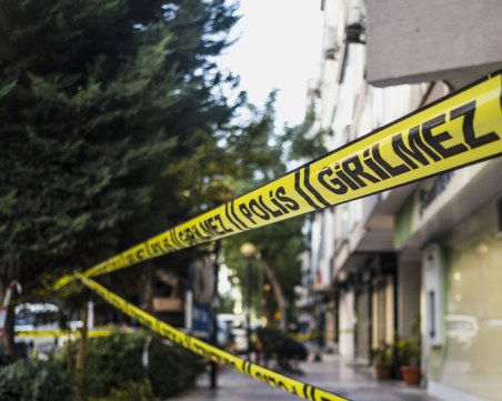 Атака с нож в джамия в Истанбул, нападателят скандирал лозунги против Израел