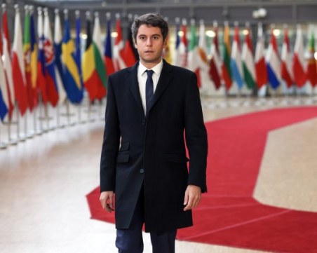 Макрон назначи най-младия премиер в историята на Франция