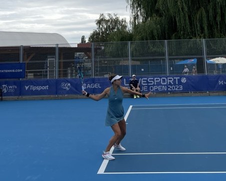 Виктория Томова продължава напред в Хобърт