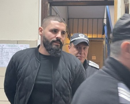 Всички възможни 17 съдии си направиха отвод по делото „Дебора