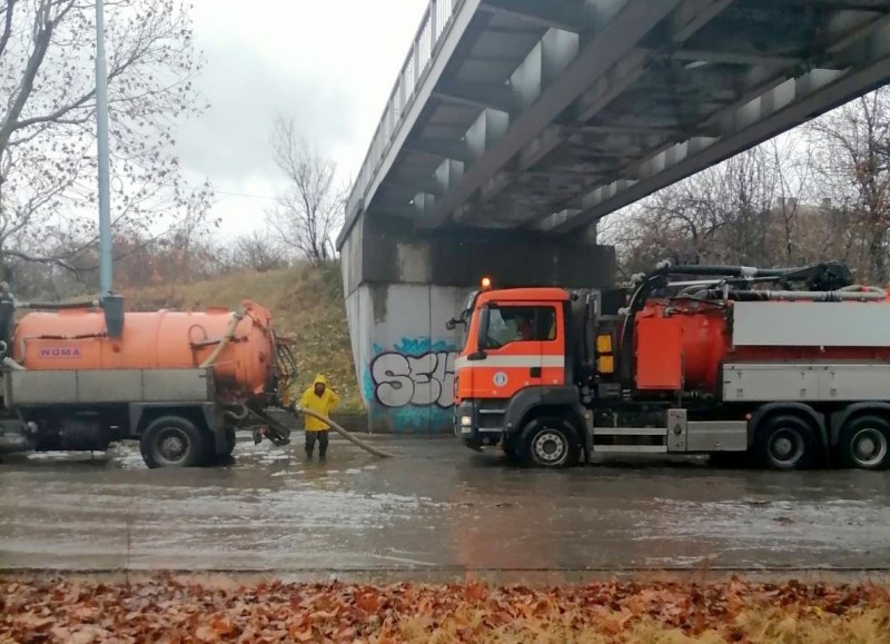 Обработиха всички мостове и надлези в Пловдив срещу заледяване