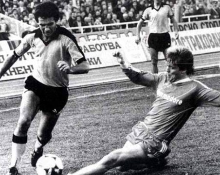 Един от големите пловдивски футболисти празнува рожден ден днес