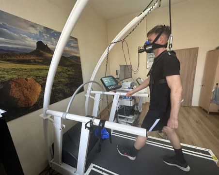 Футболистите на Локо преминават медицински прегледи