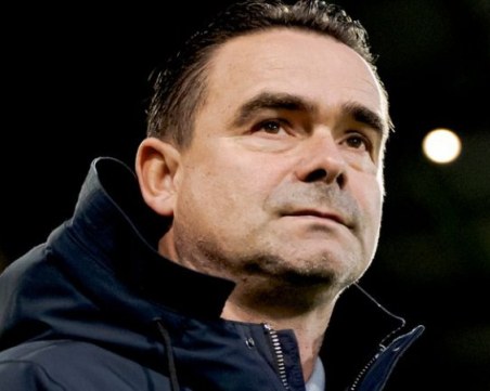 Нови проблеми за Марк Овермарс - изгърмя от футбола за една година