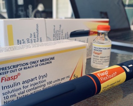 Пенсия от ТЕЛК се бави: Мъж на легло чака вече трети месец