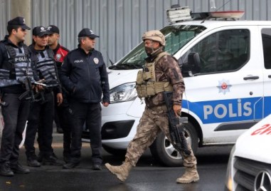 Турските сили за сигурност са заловили в Истанбул 10 души включени