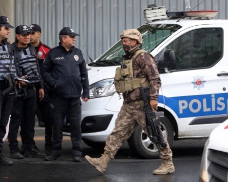 10 души, издирвани с червена бюлетина от Интерпол, са заловени в Истанбул