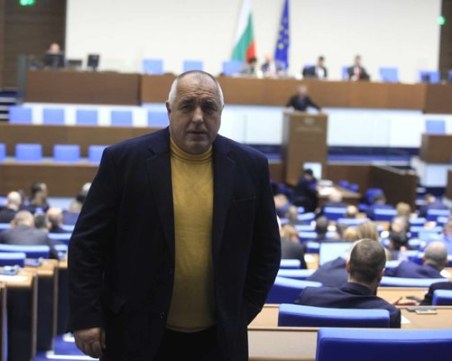 ГЕРБ-СДС номинира Десислава Атанасова за конституционен съдия