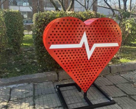 Пловдив с три нови метални сърца за детска линейка