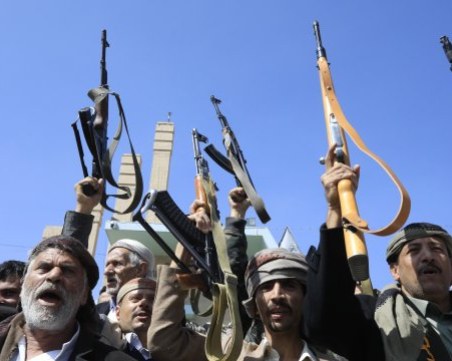 Хутите атакуваха погрешка танкер, превозващ руски петрол