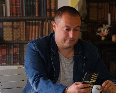 Инженер от пловдивска гимназия с видеоклип към младите шофьори