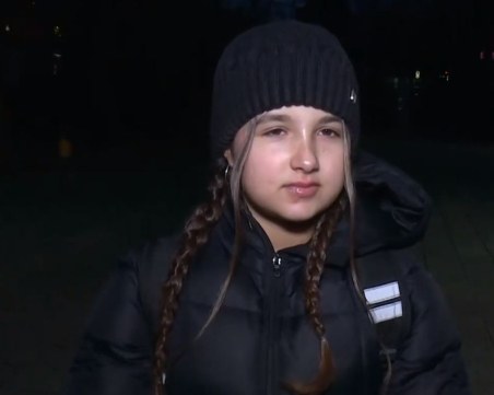 Момче скочи на бой срещу момиче в клас, съучениците им направиха видео