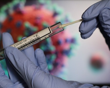 СЗО отчете 10 000 смъртни случая от COVID-19, у нас заразените намаляват