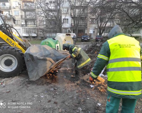 Чистят нерегламентирани сметища във всички райони на Пловдив