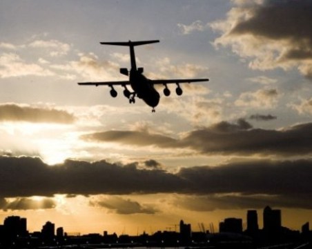 Нов инцидент със самолет в Япония, наложи се принудително кацане