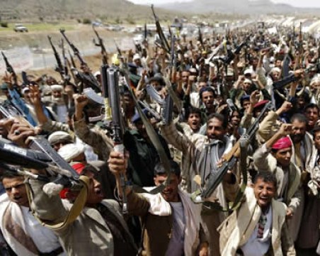 Нов удар срещу пристанищен град в Йемен