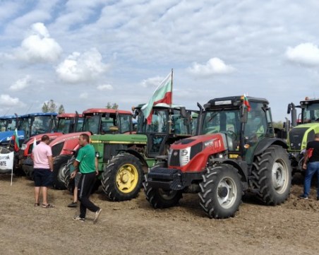 Зърнопроизводителите в готовност да протестират, искат среща с Денков и Габриел