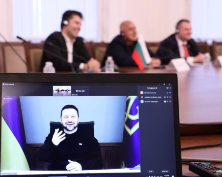 Зеленски благодари на Борисов, Пеевски и Петков за подкрепата за Украйна