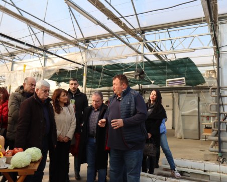 Министър Вътев към земеделците в Пазарджишко: Трябва да се обединим