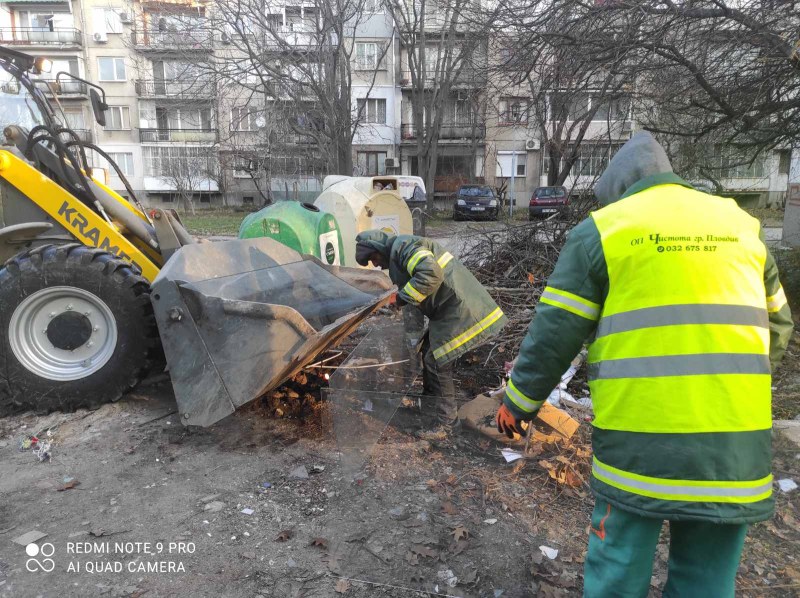 Чистят нерегламентирани сметища във всички райони на Пловдив