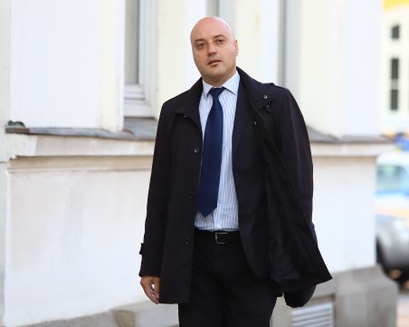 Атанас Славов: Промените в Конституцията са в рамките на допустимите изменения от обикновено НС