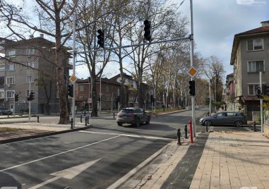 Кръстовището между южното платно на бул Хаджи Димитър и ул