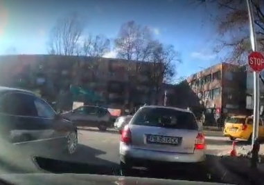 Хаос сред шофьорите предизвиказатварянето на  кръстовището на бул Хаджи Димитър