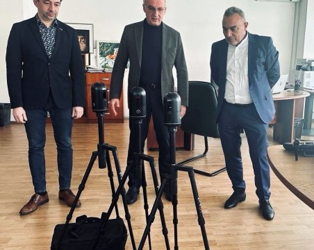 НИНКН с нова модерна техника за дигитализиране на културното наследство