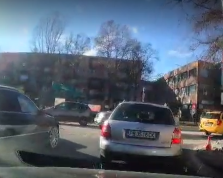 Хаос в „Западен”! Всеки кара, както си иска след затварянето на невралгично кръстовище