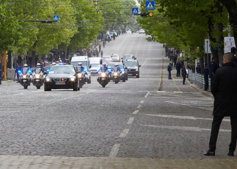 НСО чака 3 бронирани мерцедеса за 3 млн. лв., ще возят президента, премиера и шефа на НС