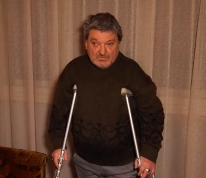 Пловдивчанинът, осъдил общината за над 30 бона, още не може да ходи без патерици