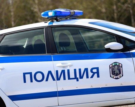 Пенсионер нападна с брадва мъж в Панагюрище, нарани му ръката