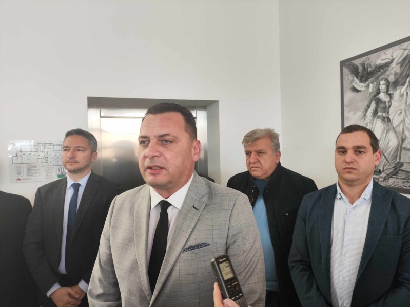 БСП към съветниците в Пловдив: Не правете резки движения, историята не бива да се пренаписва