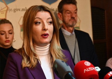 Кметът на Скопие Данела Арсовска оглави нова партия наречена Нова