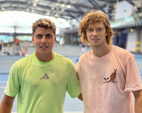 Български тенис талант тренира със световния номер 5 на Australian Open