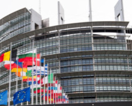 Европейският парламент с призив огънят в Газа да спре завинаги